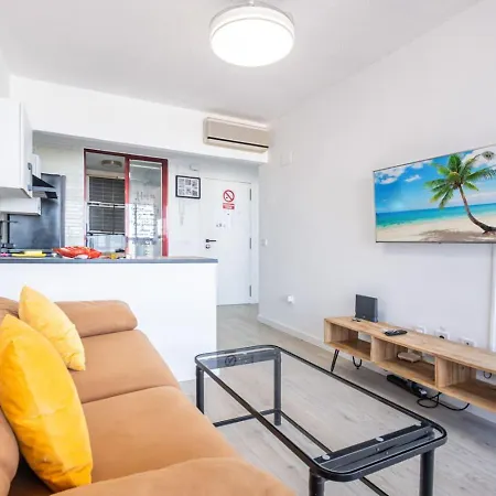 Levante Sky Views - Modern 9th Floor Near