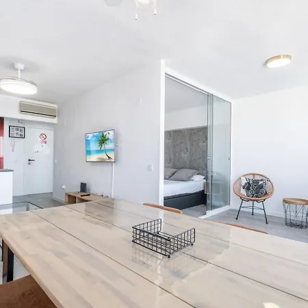 Appartement Levante Sky Views - Modern 9th Floor Near