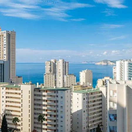 Levante Sky Views - Modern 9th Floor Near Appartement